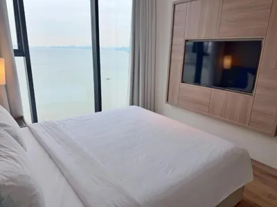 Two-Bedroom Apartment with Ocean View — Alacarte - Icon40 - New Life Tower Luxury Apart
